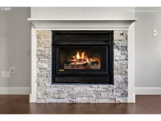 Photo #6: 21142056 Listing 