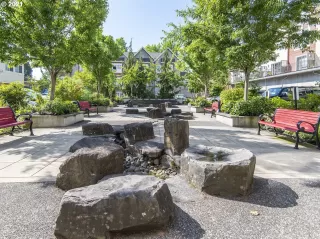 Photo #1: 21142990 Listing 