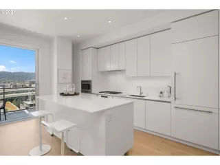 Photo #1: 21143650 Listing 