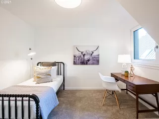 Photo #5: 21143928 Listing