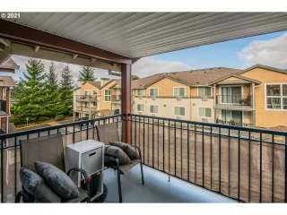 Photo #2: 21144383 Listing