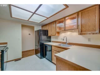 Photo #4: 21144580 Listing 