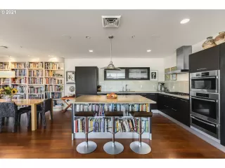 Photo #3: 21144862 Listing