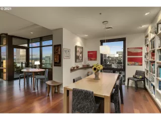 Photo #6: 21144862 Listing