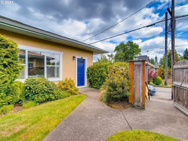MLS: 21145565 Condo For Sale