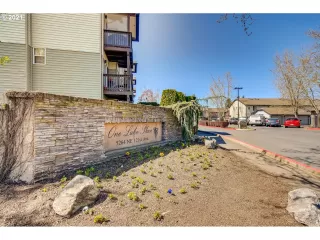 Photo #1: 21146232 Listing