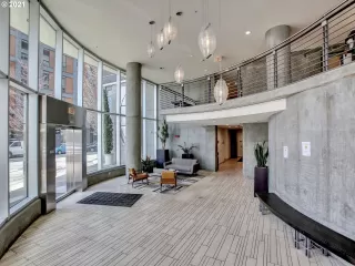 Photo #5: 21146576 Listing 