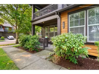 Photo #4: 21148355 Listing