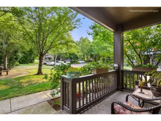 Photo #6: 21148355 Listing