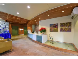 Photo #2: 21148950 Listing