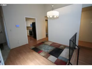 Photo #2: 21149018 Listing