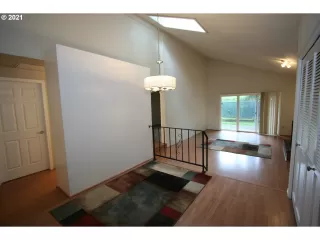 Photo #3: 21149018 Listing