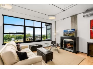 Photo #2: 21149201 Listing 