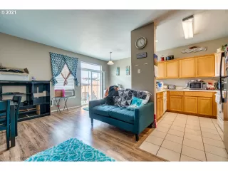 Photo #3: 21149316 Listing 