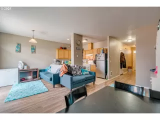 Photo #4: 21149316 Listing 