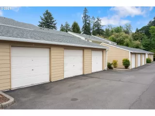 Photo #2: 21150007 Listing