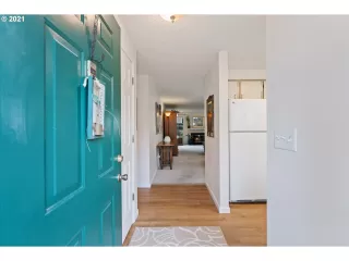 Photo #4: 21150007 Listing