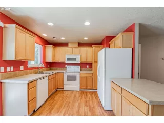 Photo #3: 21150412 Listing