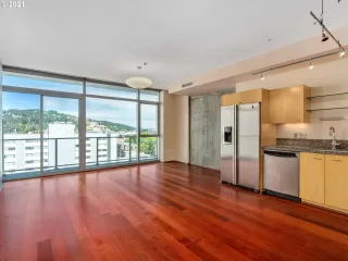 Photo #5: 21152096 Listing 