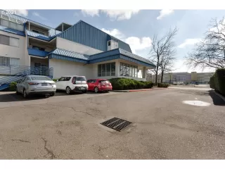 Photo #2: 21152682 Listing 