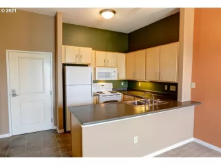 Photo #1: 21153962 Listing