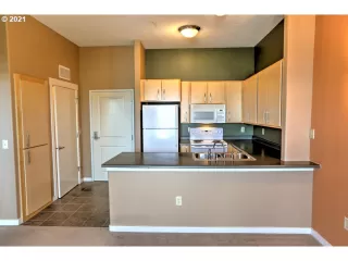 Photo #2: 21153962 Listing