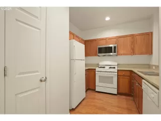Photo #3: 21154422 Listing 