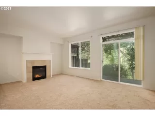 Photo #5: 21154422 Listing 