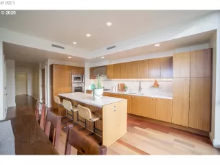 Photo #1: 21154473 Listing