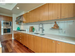 Photo #2: 21154473 Listing