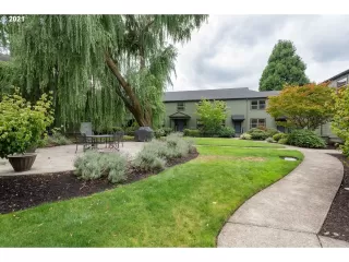 Photo #3: 21154523 Listing