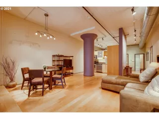Photo #5: 21154937 Listing 