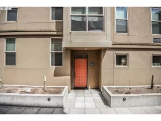 Photo #2: 21155064 Listing