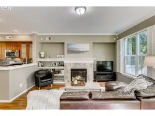 Photo #4: 21155127 Listing