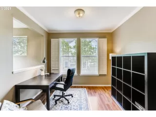 Photo #6: 21155127 Listing