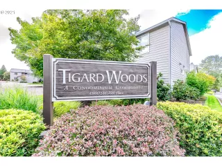 Photo #5: 21155703 Listing