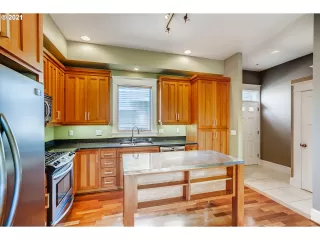 Photo #6: 21155794 Listing 