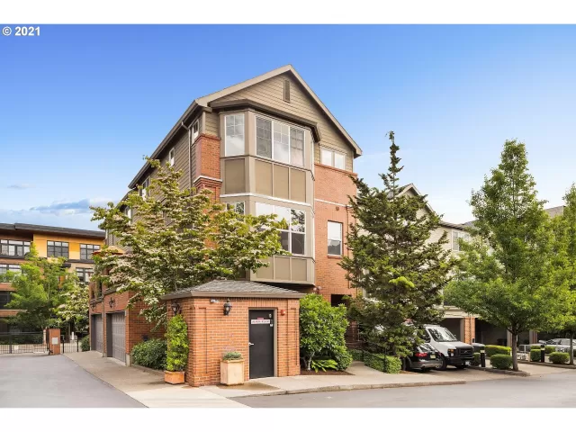 MLS: 21156168 Condo For Sale