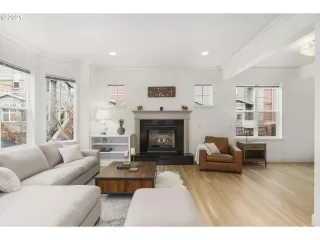 Photo #3: 21156168 Listing 