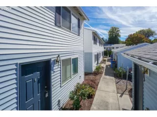 Photo #2: 21156861 Listing