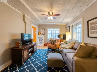 Photo #3: 21157204 Listing