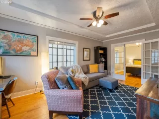 Photo #4: 21157204 Listing