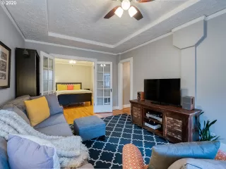 Photo #5: 21157204 Listing