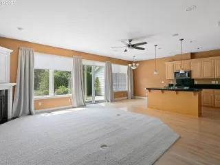 Photo #2: 21157211 Listing