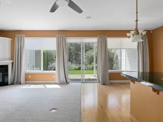 Photo #6: 21157211 Listing