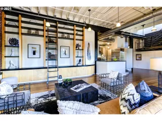 Photo #5: 21157707 Listing 