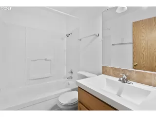 Photo #6: 21158254 Listing