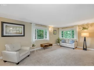 Photo #2: 21158285 Listing 