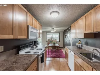 Photo #3: 21158976 Listing