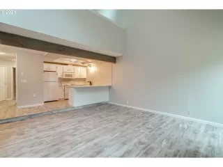 Photo #1: 21159317 Listing